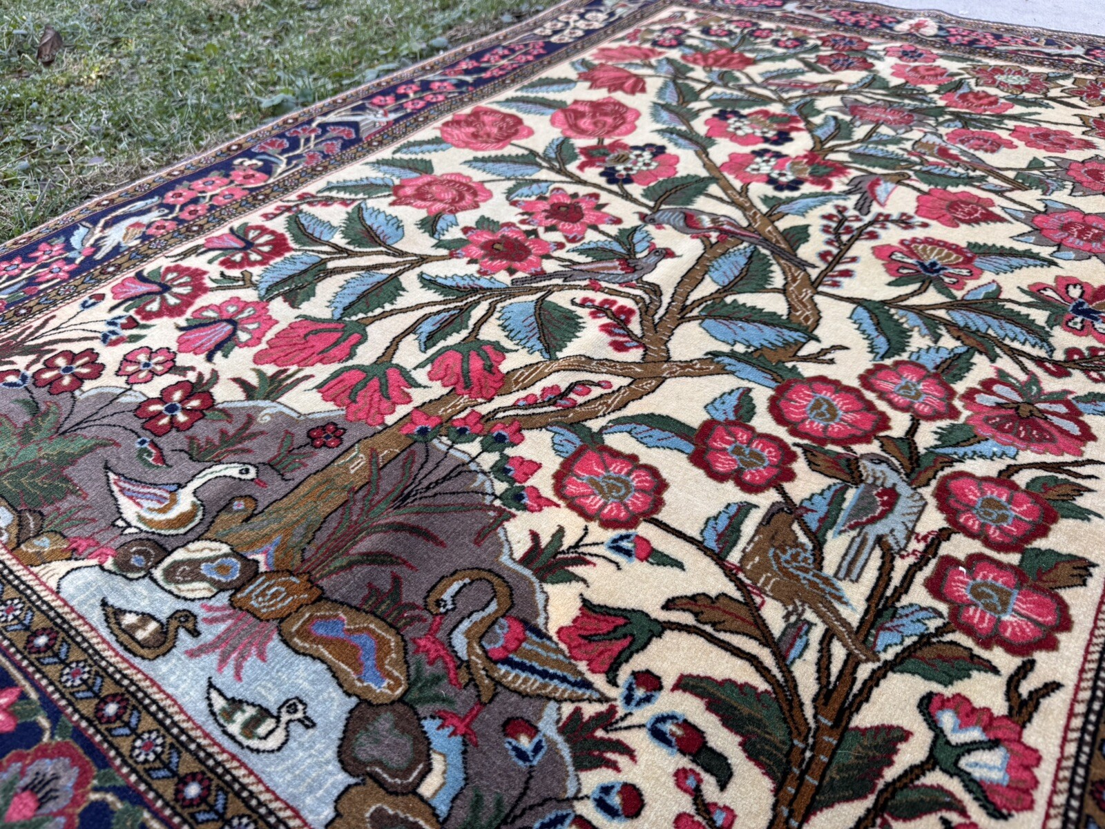 Circa 1950 Authentic Superb Oriental Rug Tree Of Life 4×6 Ft