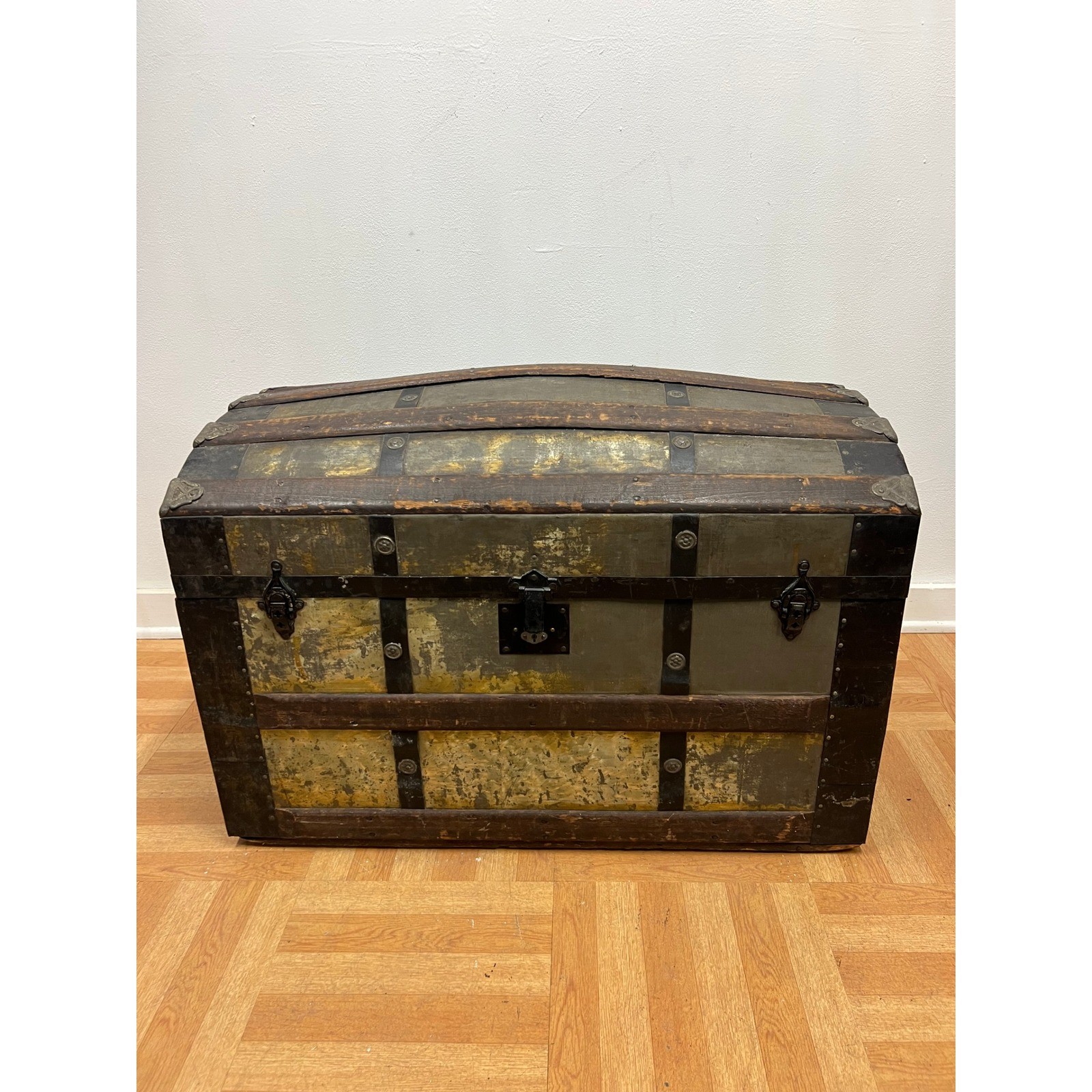 Antique Victorian Camelback Steamer Trunk Wood Metal Storage Chest Vintage Hump