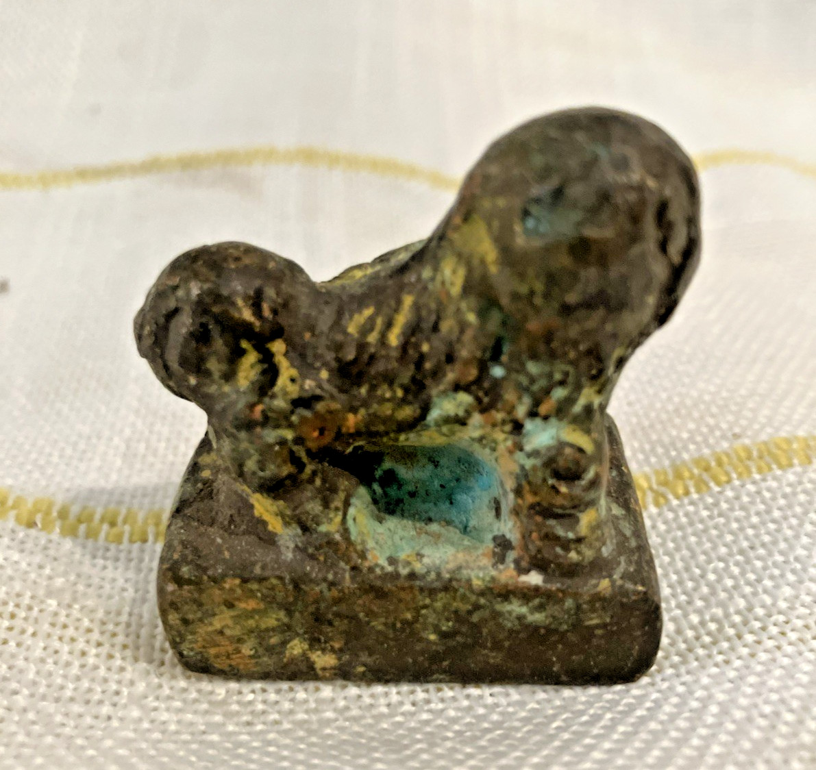 Chinese South East Asian Seal Gold Opium Weight Foo Dog