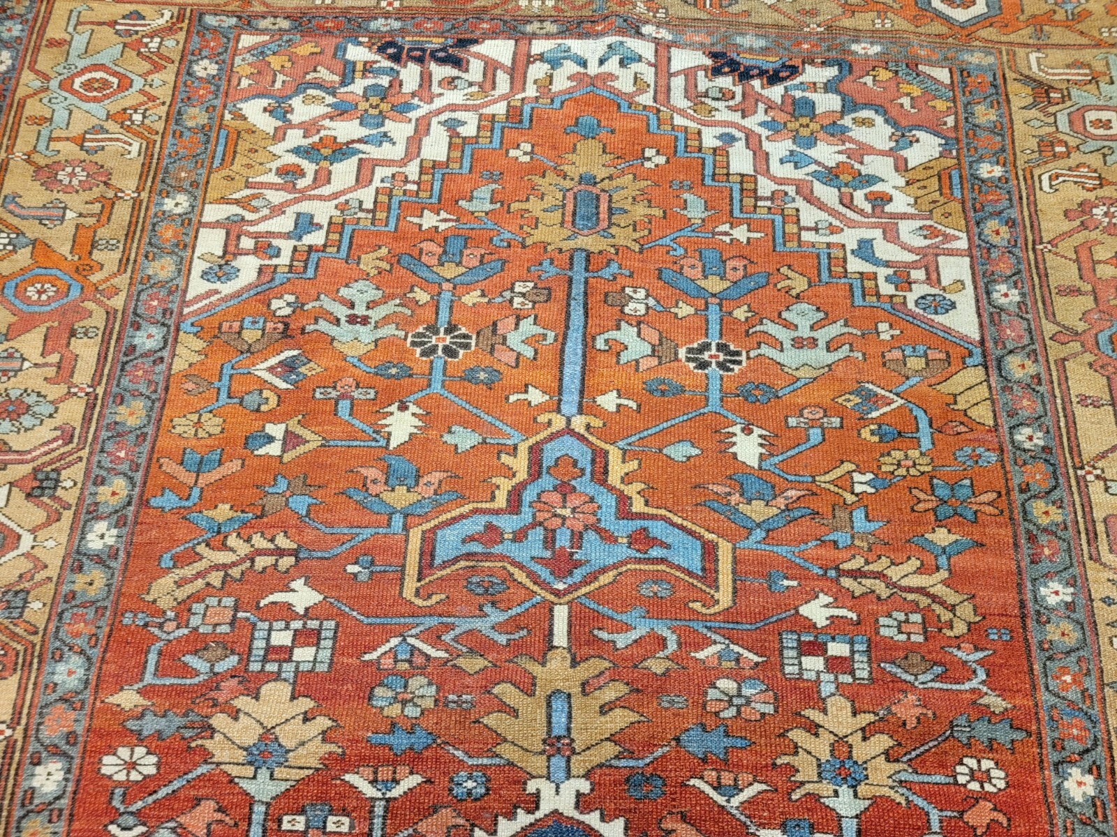 Antique hand knotted authentic serapies rug circa 1880s size 5ft 3″ x 10ft