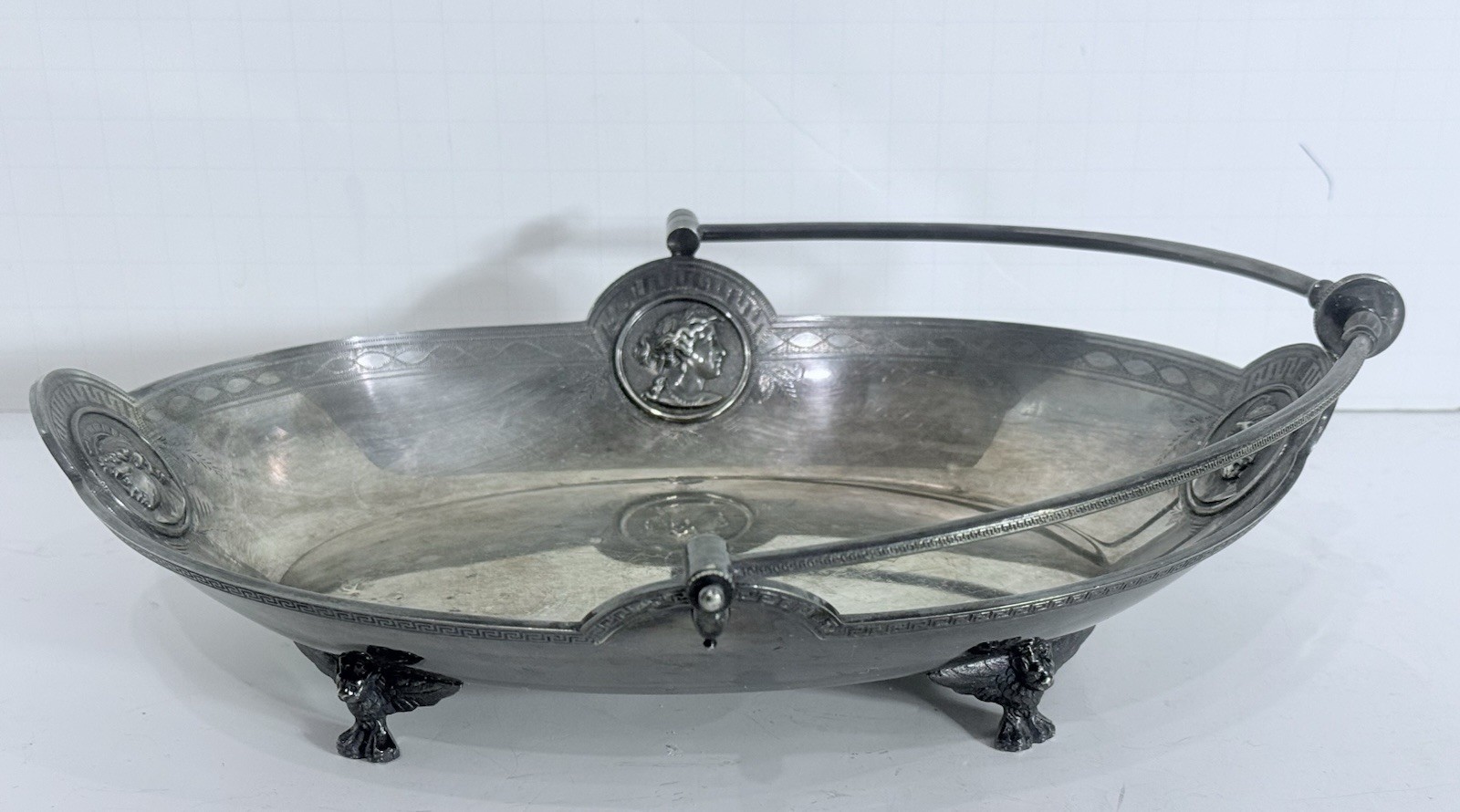 Antique Rogers Smith. New Haven Conn Griffen Footed Silverplate Bride Basket