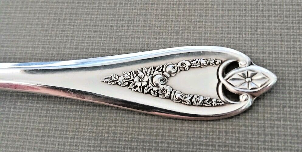 1847 Rogers Bros Old Colony Solid Jelly Server 6 1/2″ International Silver 1911