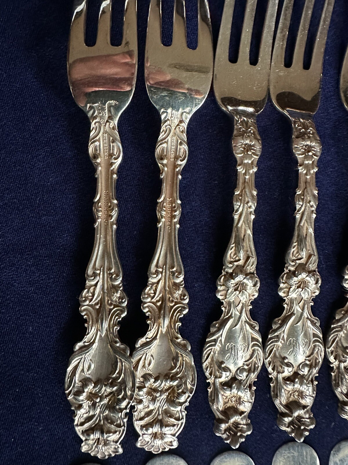 Whiting Lily Pattern Gilt Breakfast Set – Forks & Solid sterling knives – 12 ea