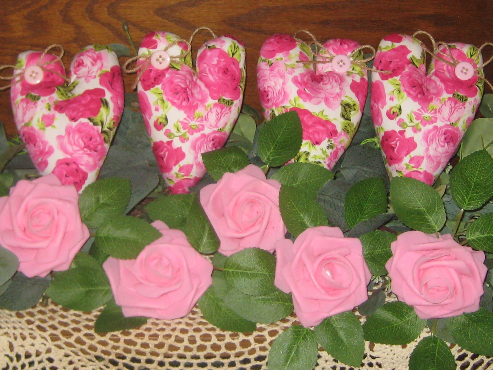 Pink Cottage 4 Hearts 5 Roses Bowl Fillers Vintage Look Spring Wreath Accents