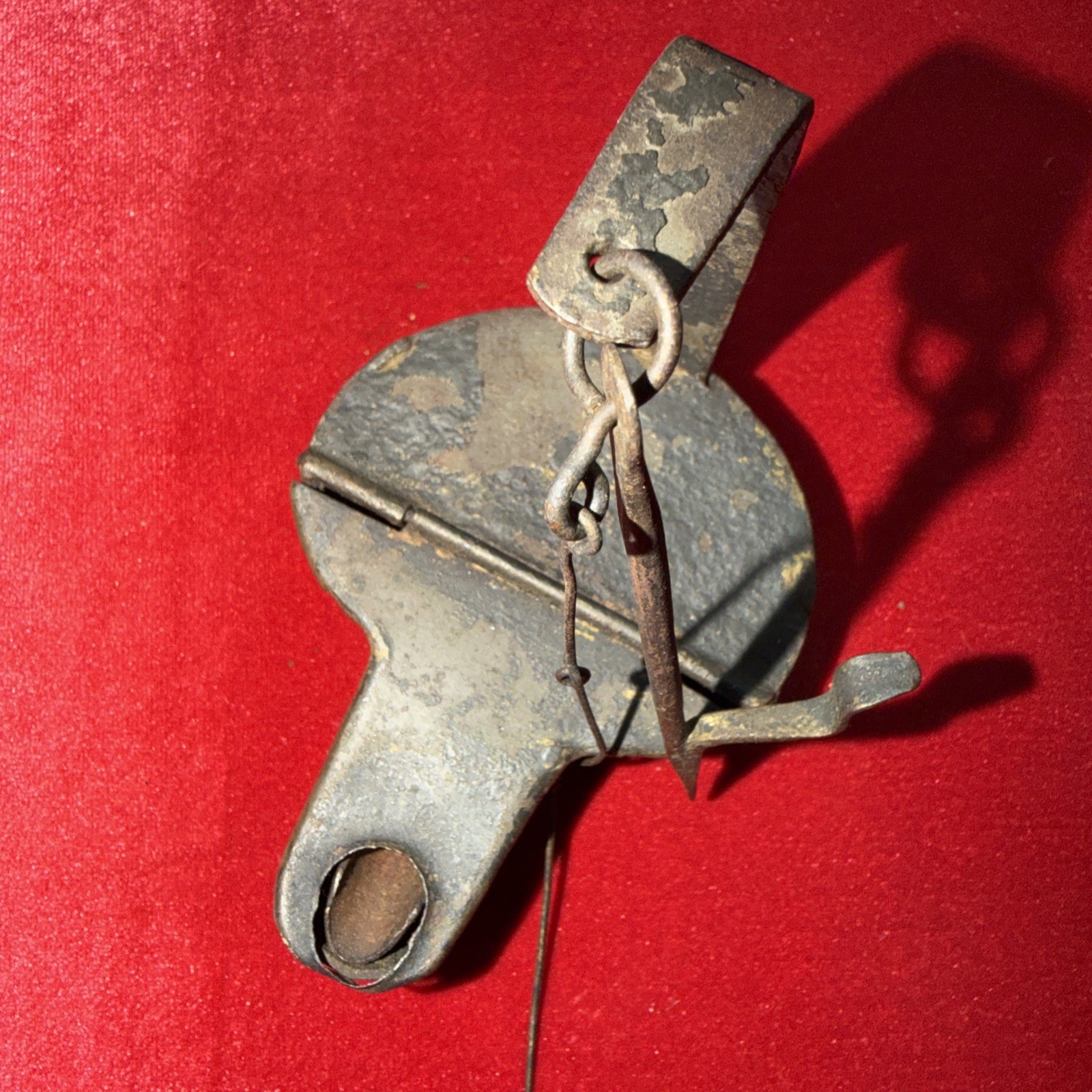 Antique Original 1780-1820 HAND FORGED IRON WHALE OIL BETTY LAMP W/ WICK PICK !