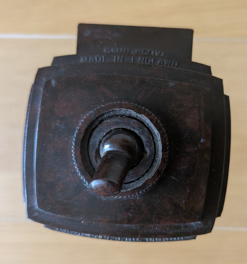 Vintage Goltone Bakelite Toggle Dolly Switch 5A 250V