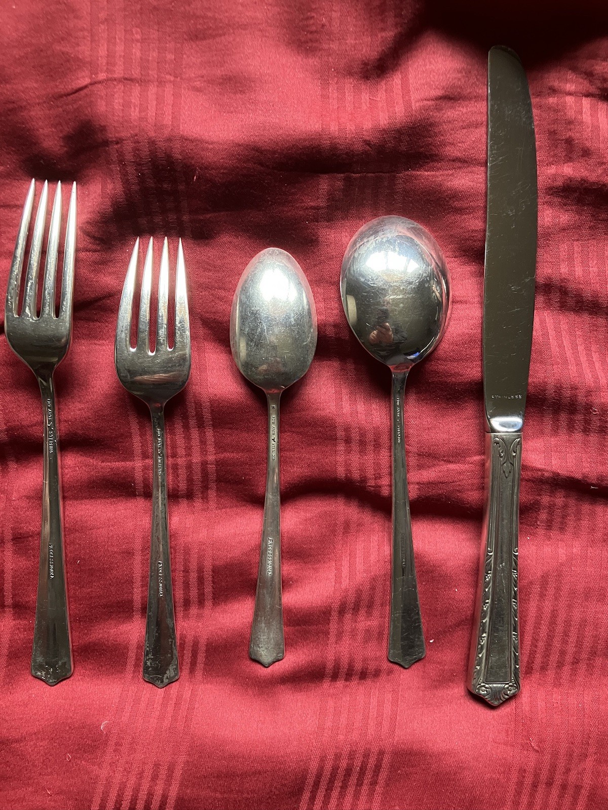 Processional by Fine Arts/ International 5 Piece Place Setting