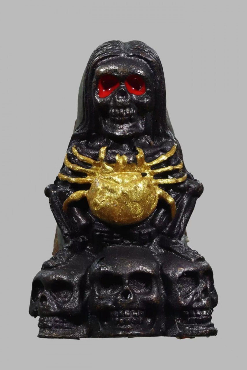 Phrai Mother Ghost Spider Amulet Copper Black Pu Noi Tun Wealth & Protection