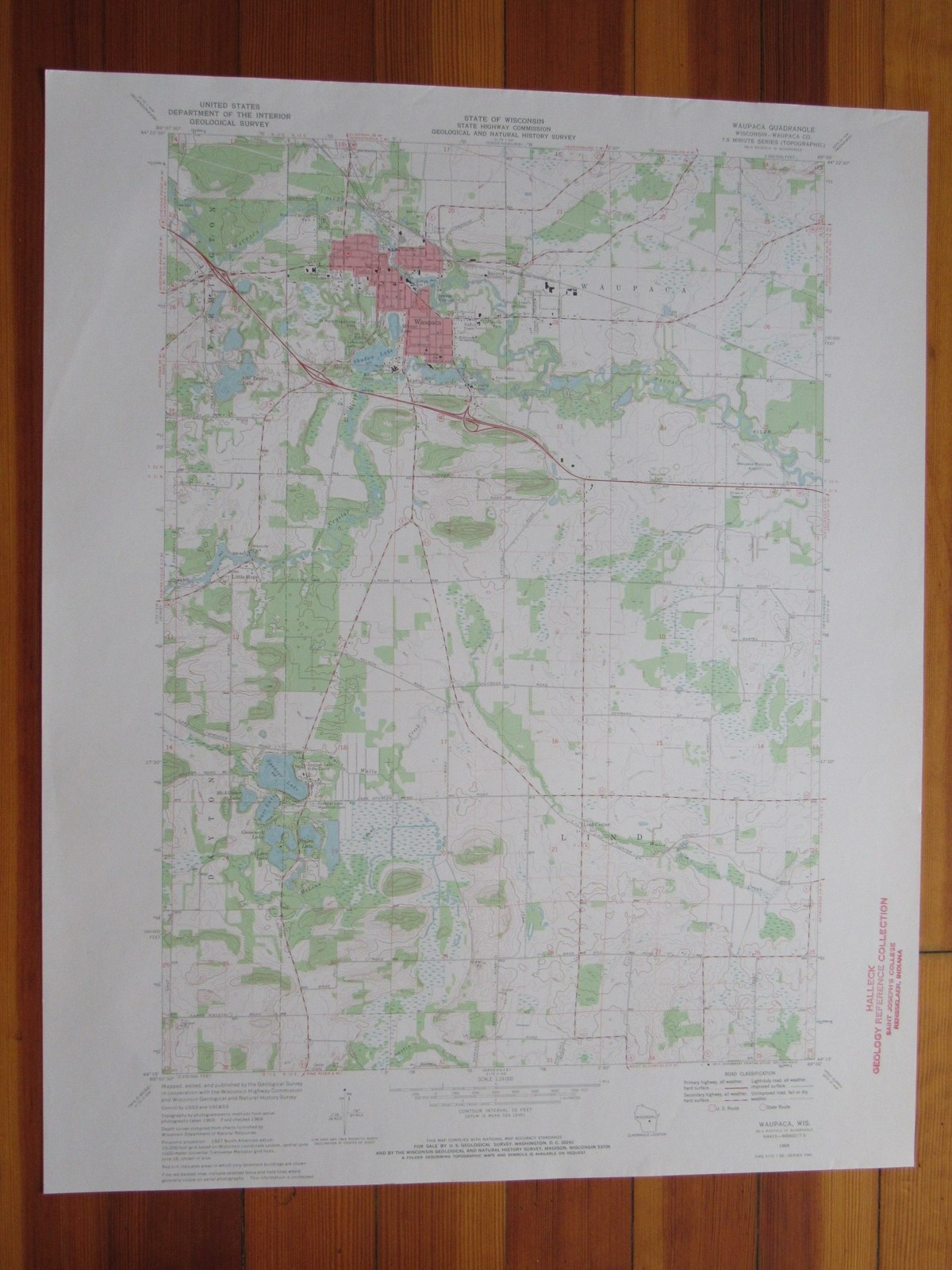 Waupaca Wisconsin 1972 Original Vintage USGS Topo Map