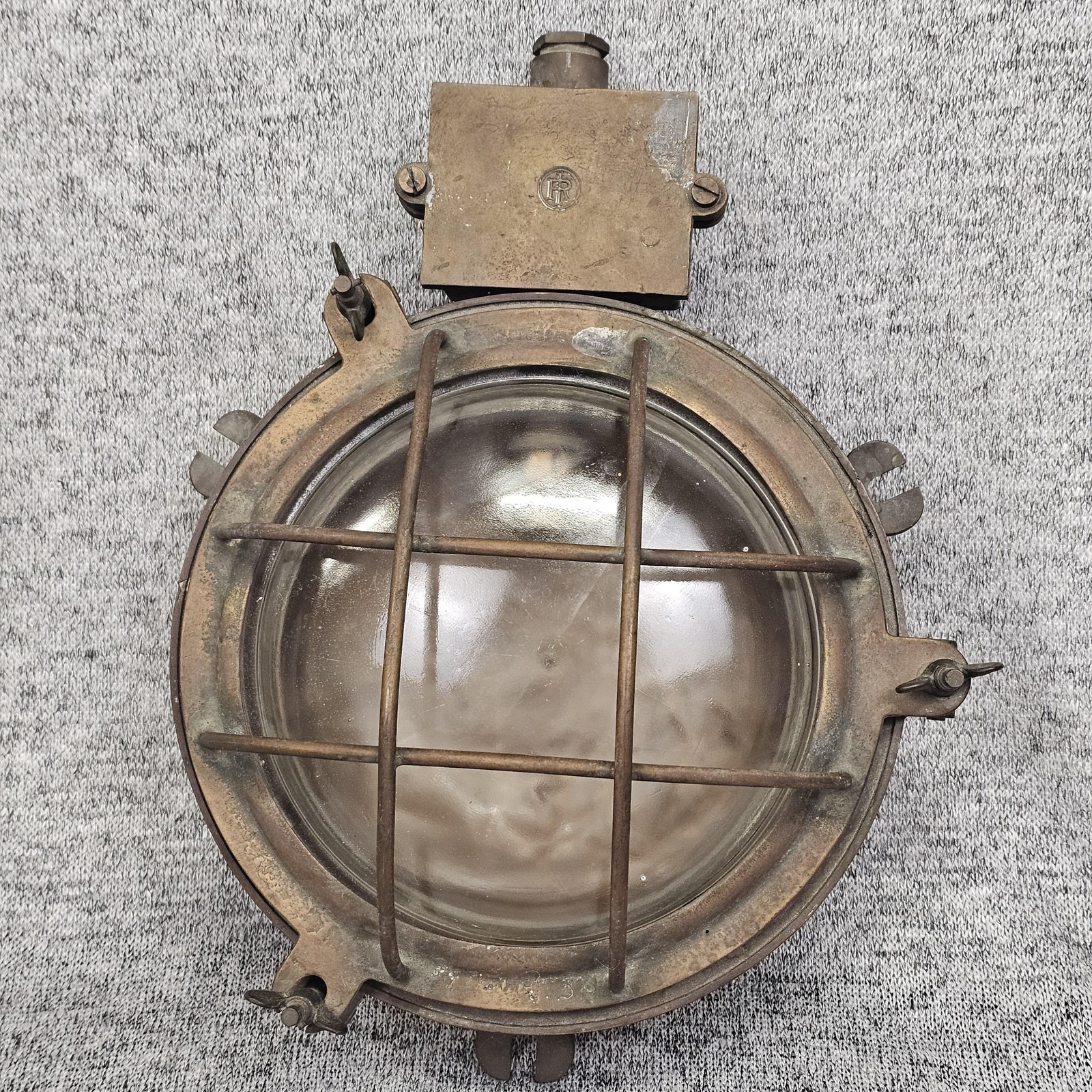 Antique Brass Marine Bulkhead Cage Light Round Glass Ship Nautical FR Logo Wall