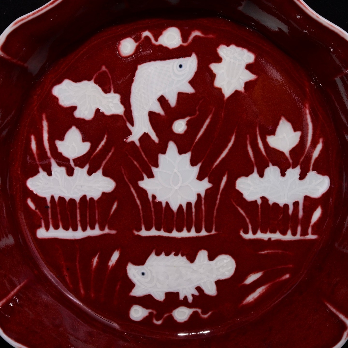 Nice Chinese Antqiue Art Hand Offering Red Porcelain Fish Wash