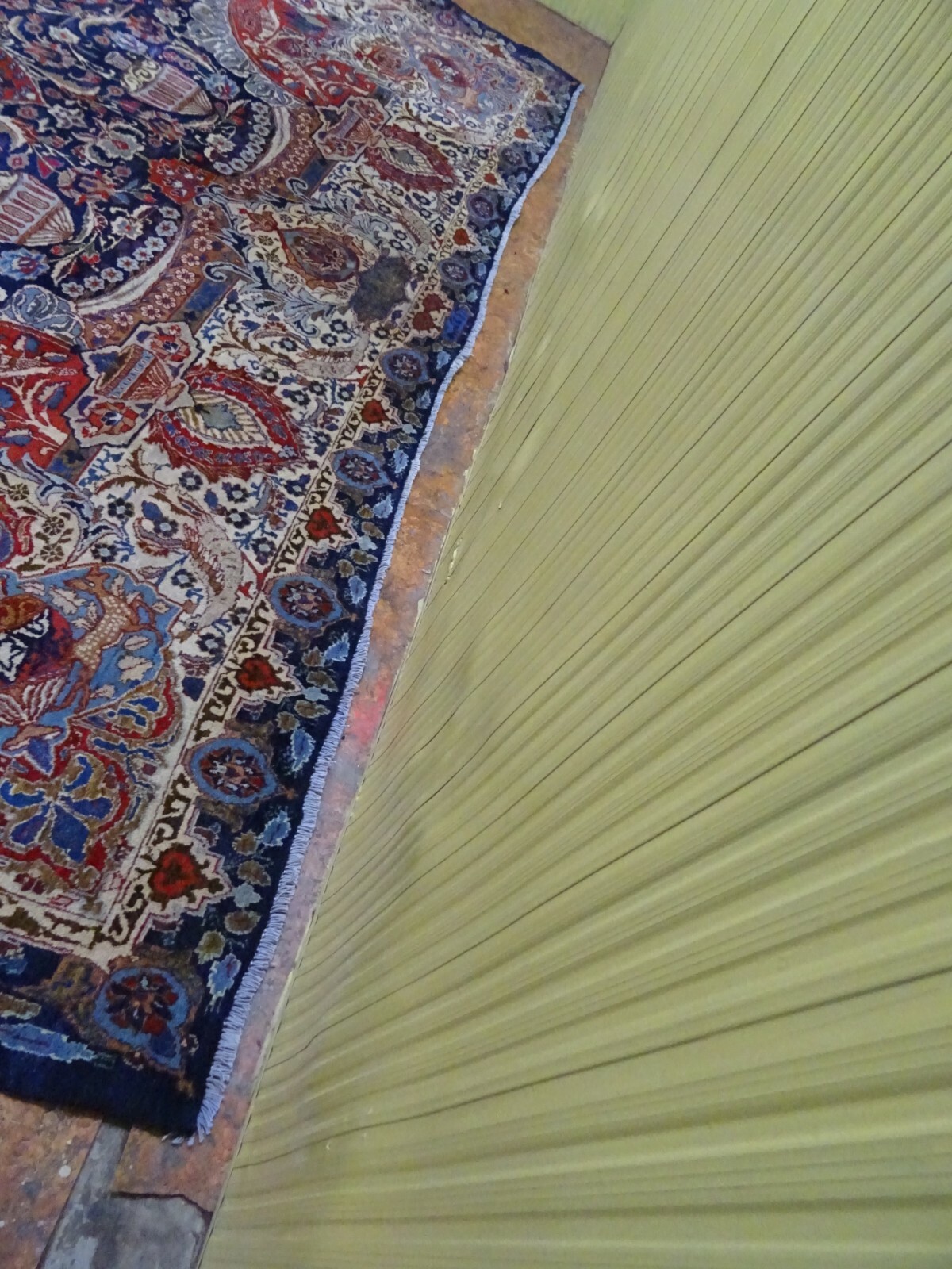 Exquisite 1950’s Authentic Vintage Mint Hand Made Knotted Rug 9.7 x 12.8