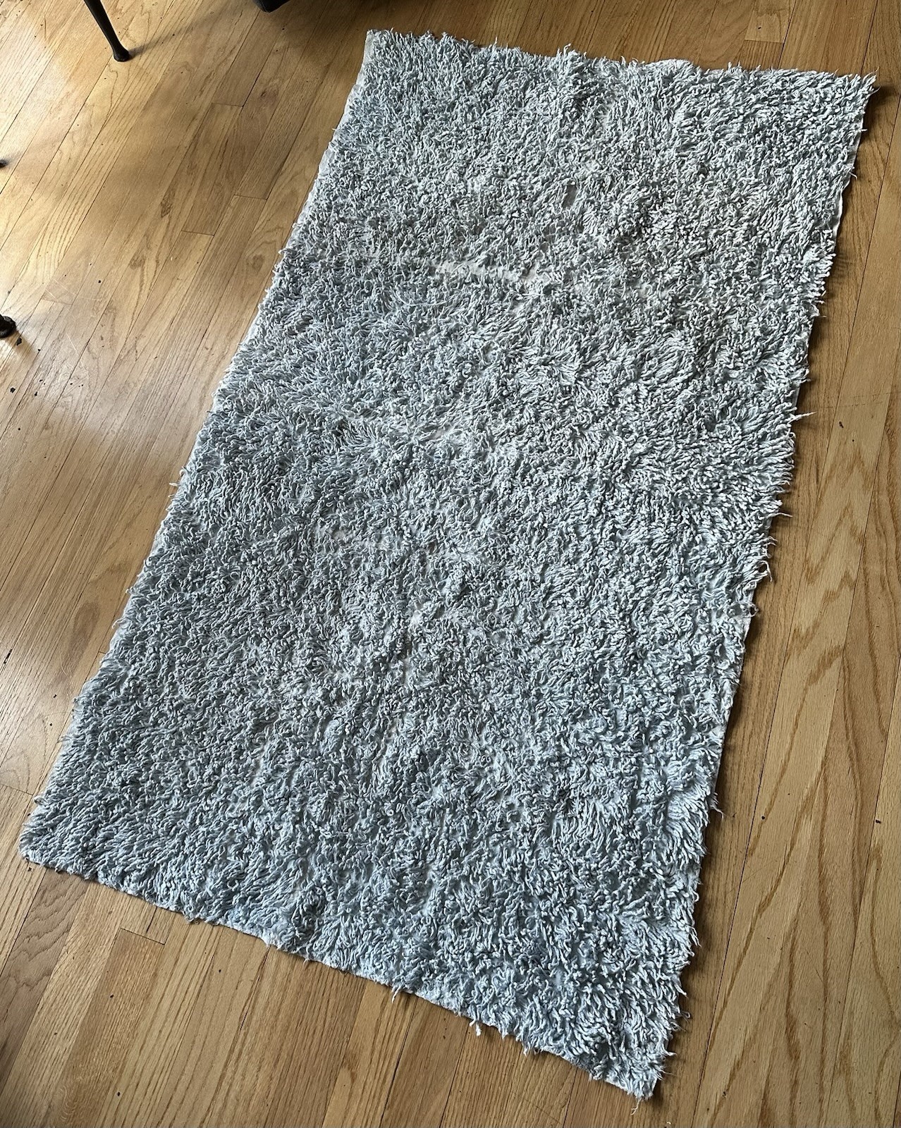 Vintage 1960s Throw Rug Long, Loose-Looped Pile 5 feet x 3 feet