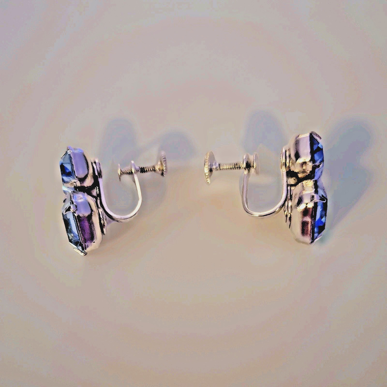 Vintage Dangle Drop Screw Back Earrings Beautiful earrings, ship in USA included