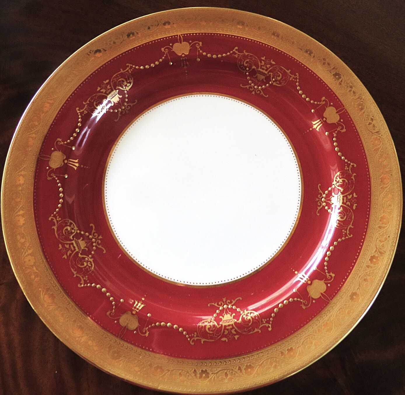 ANTIQUE MINTON RAISED GOLD ENCRUSTED DINNER PLATE MAROON RED 10″ EX-CONDITION