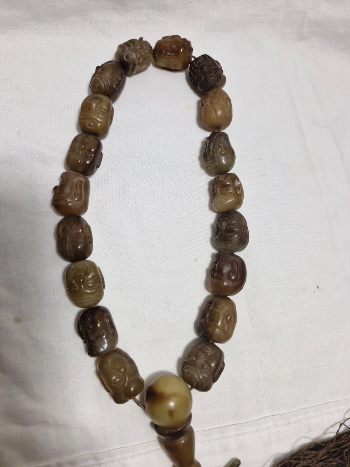 Antique Tibetan Mala Prayer Beads Celadon jade Carved 18 Buddha Faces W203g