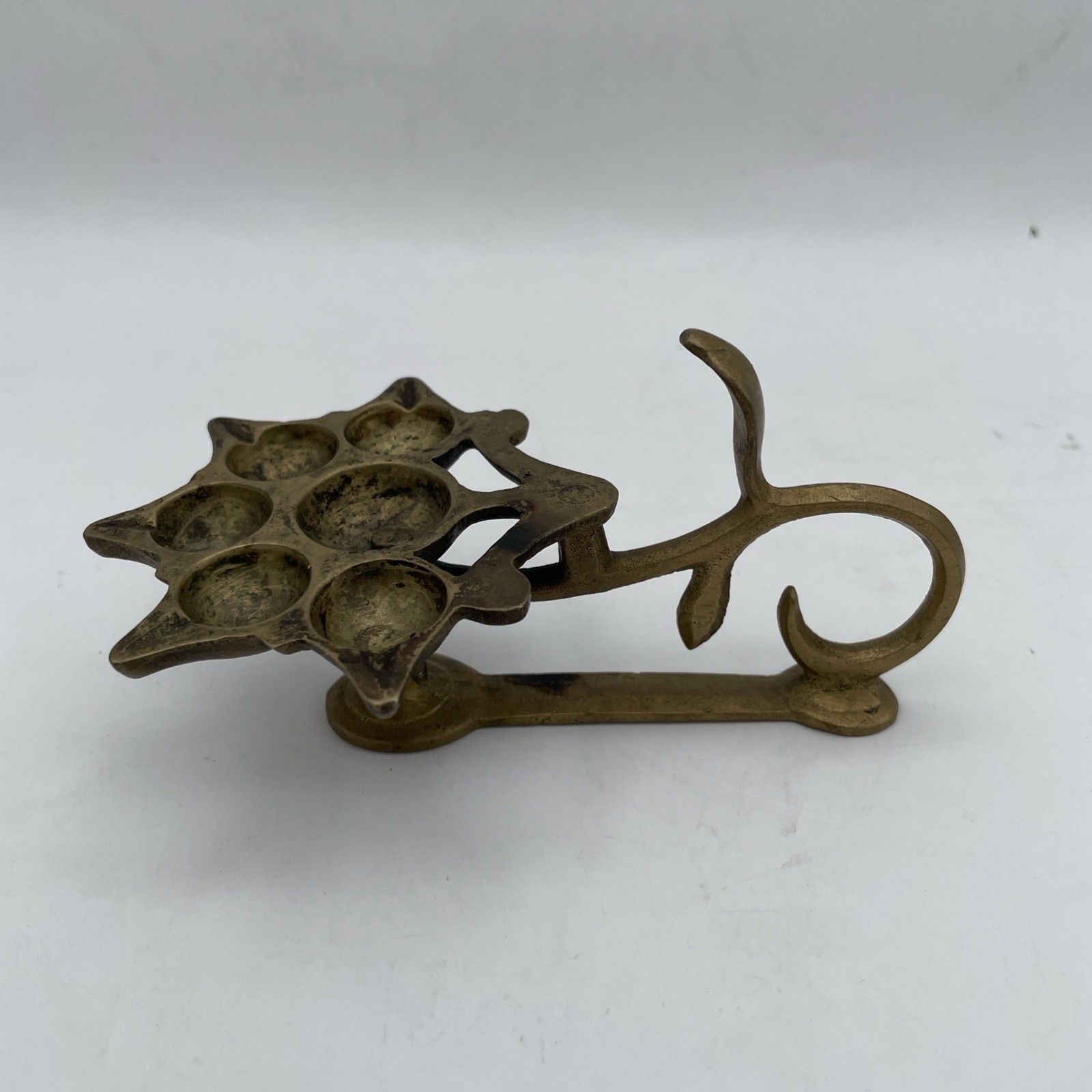 Vintage Rare Collectables Brass worship Oil Deep Lamp With Stand Oil Deep Lamp