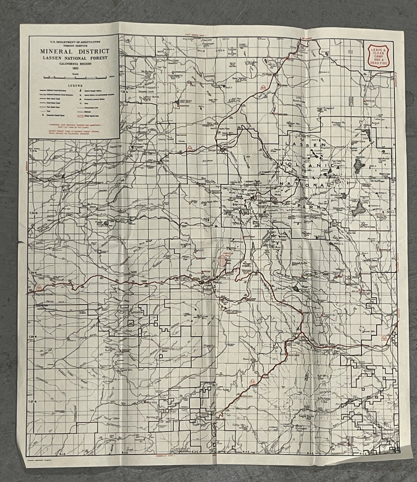 1952 Lassen National Forest Mineral District USDA Forest Service Map California