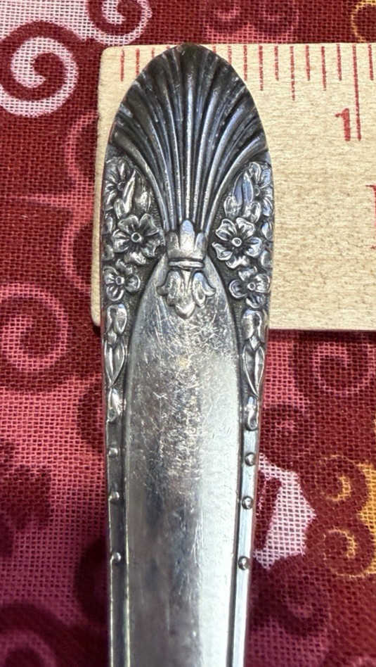 VINTAGE Crown Silverplate SHELL PATTERN Serving Spoon