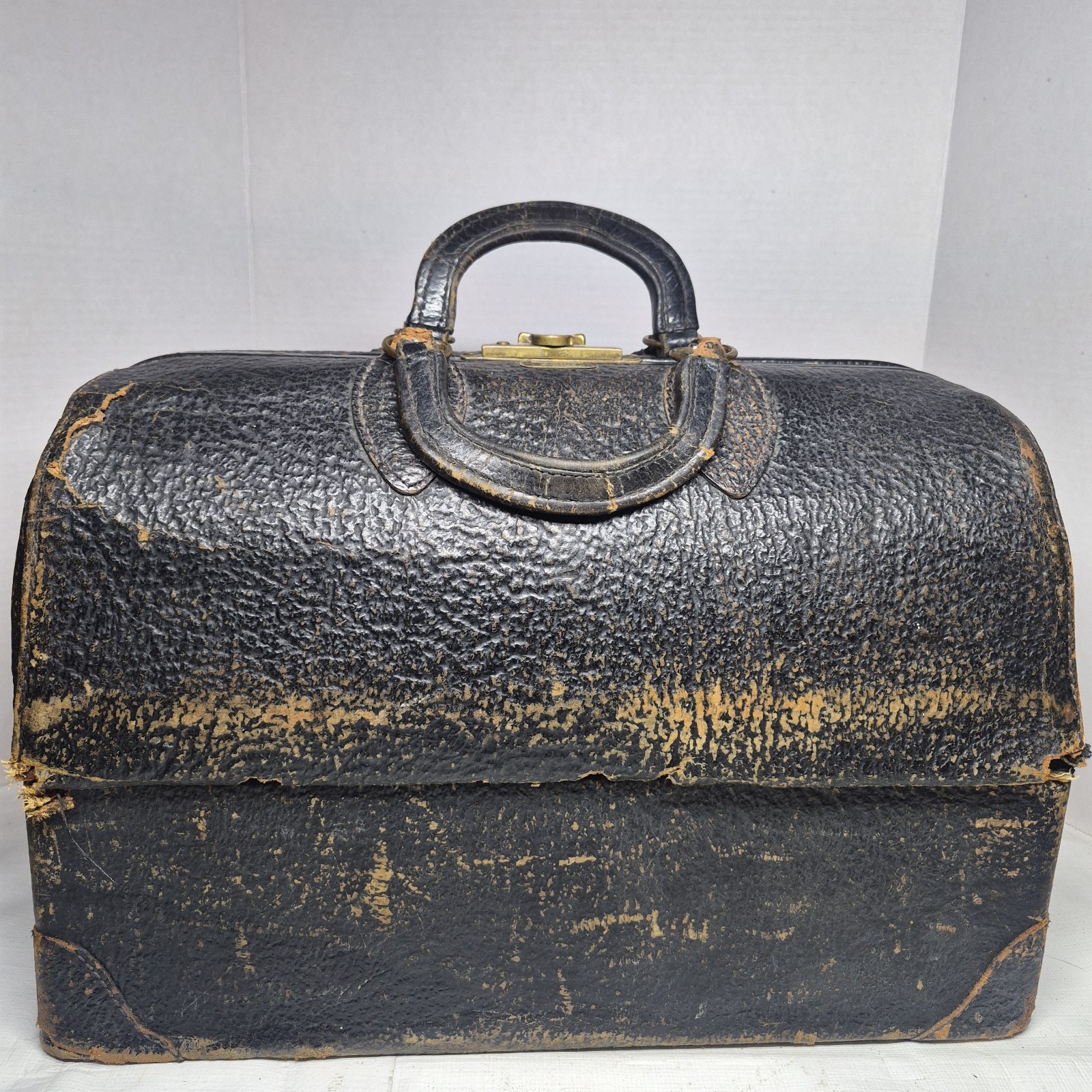 Antique Vintage 1930’s EMDEE SCHELL Leather Doctor’s Bag Rough Condition Asis
