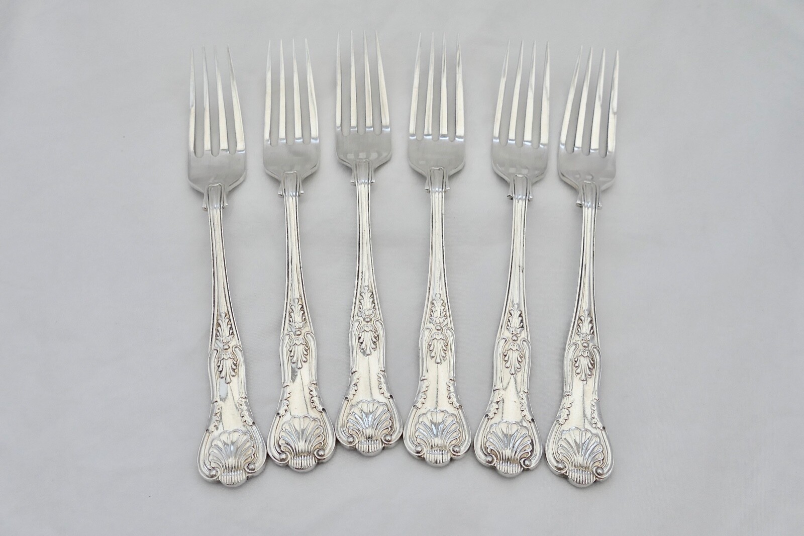 RARE SET of 6 QE II HM STERLING SILVER KINGS PATTERN DESSERT FORKS 1969
