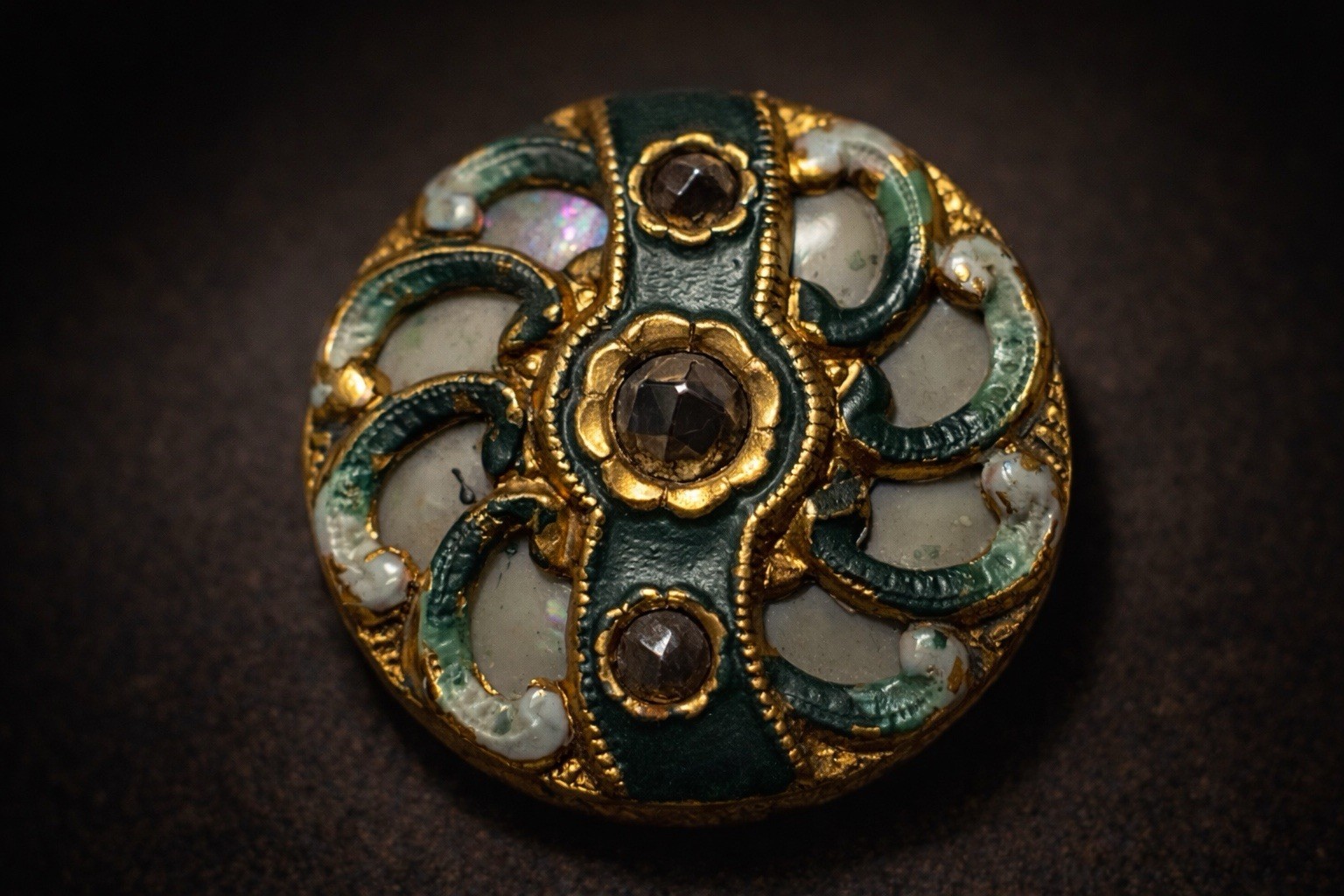 Antique Green Gold Luster Glass Flash Vintage Button Metal Shank Shell Abalone
