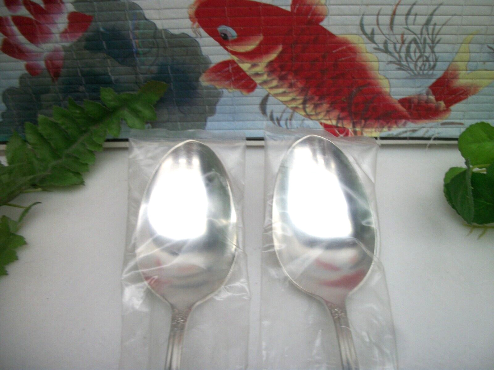 NOS International Rogers DAYBREAK Elegant Lady Silverplate Place Soup Spoons