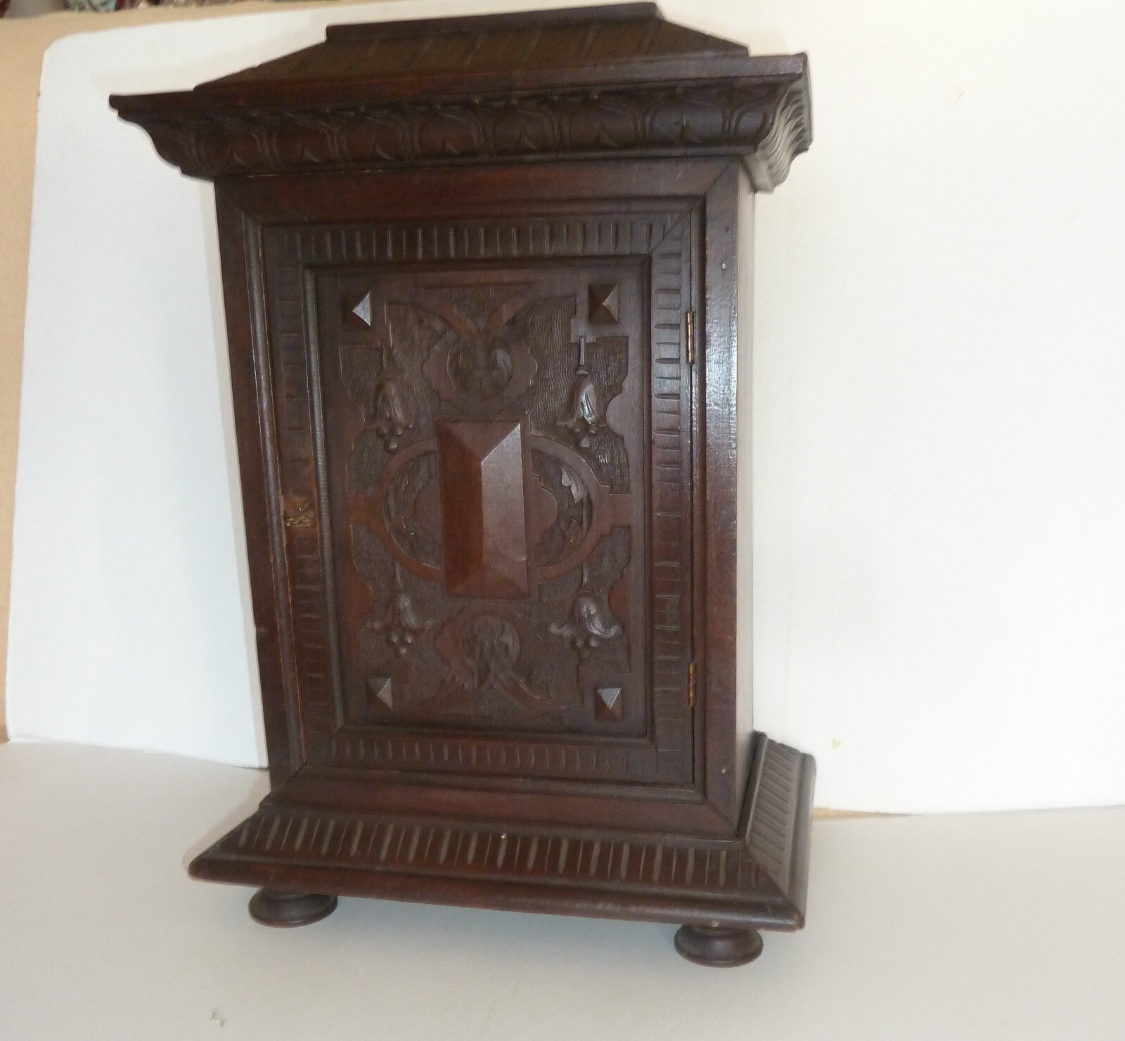 ANTIQUE BLACK FOREST CARVED WALL CABINET ON 4 FEET ca 1860 – 1880
