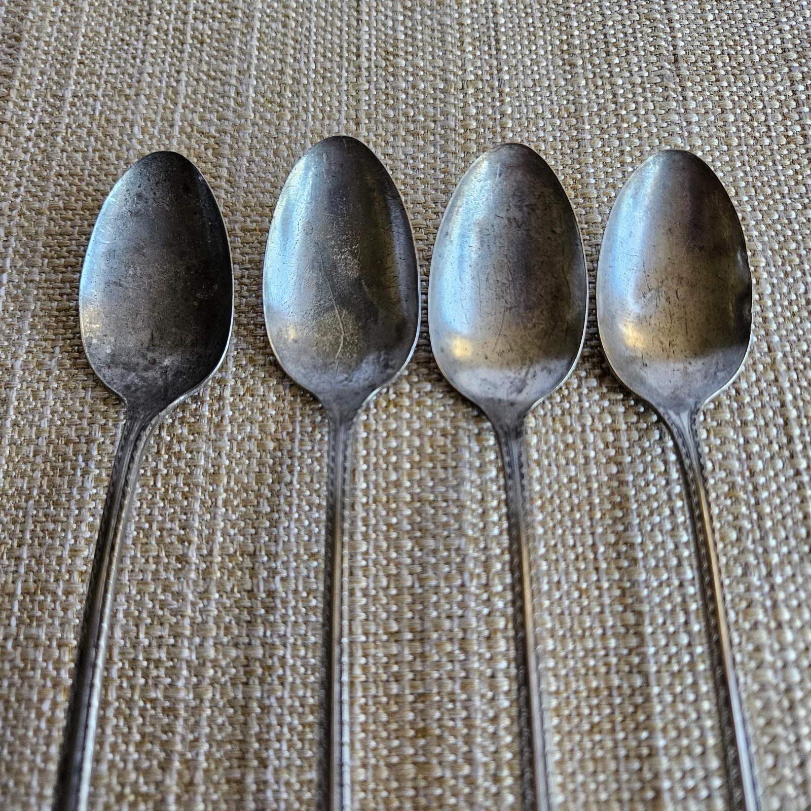 Wm A Rogers AA Berkeley Teaspoons Set 4 Oneida Silverplate Flatware 7.5 Vintage
