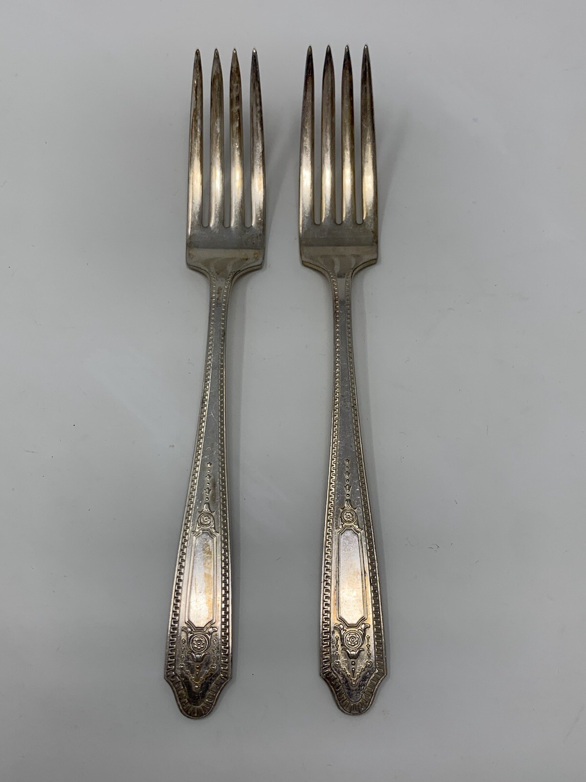 SET 2 DINNER FORK Vintage NATIONAL SILVER MONARCH silverplate MARTINIQUE