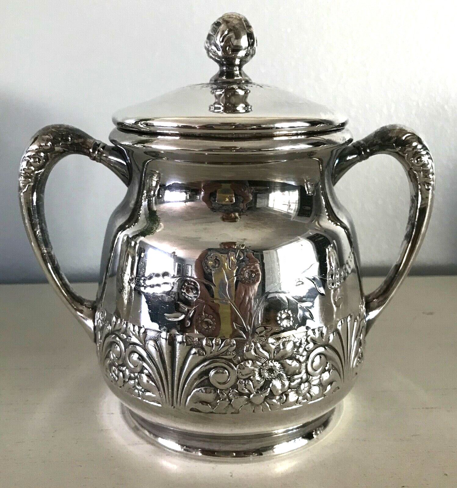 Antique Pairpoint Quadruple Silverplate Repousse 4 Piece Set Creamer Sugar etc.