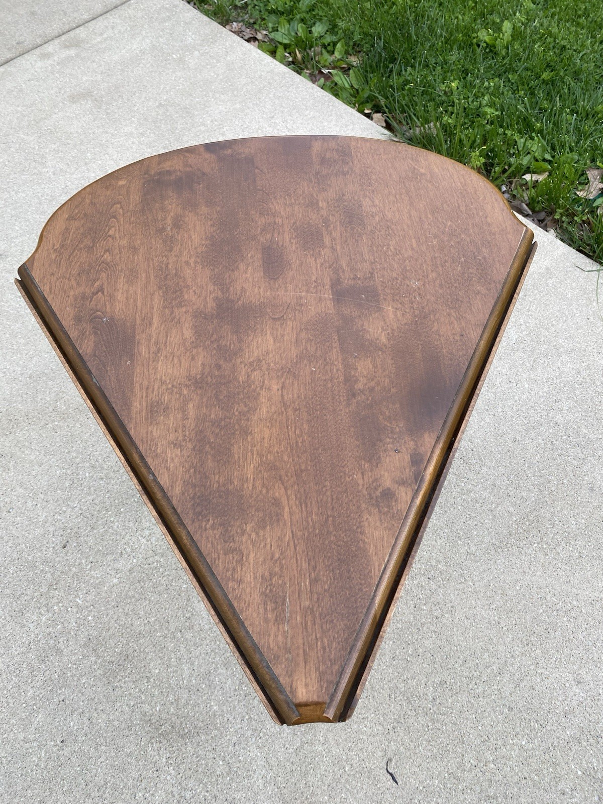 Ethan Allen Heirloom Maple Nutmeg Drop Leaf Side End Table