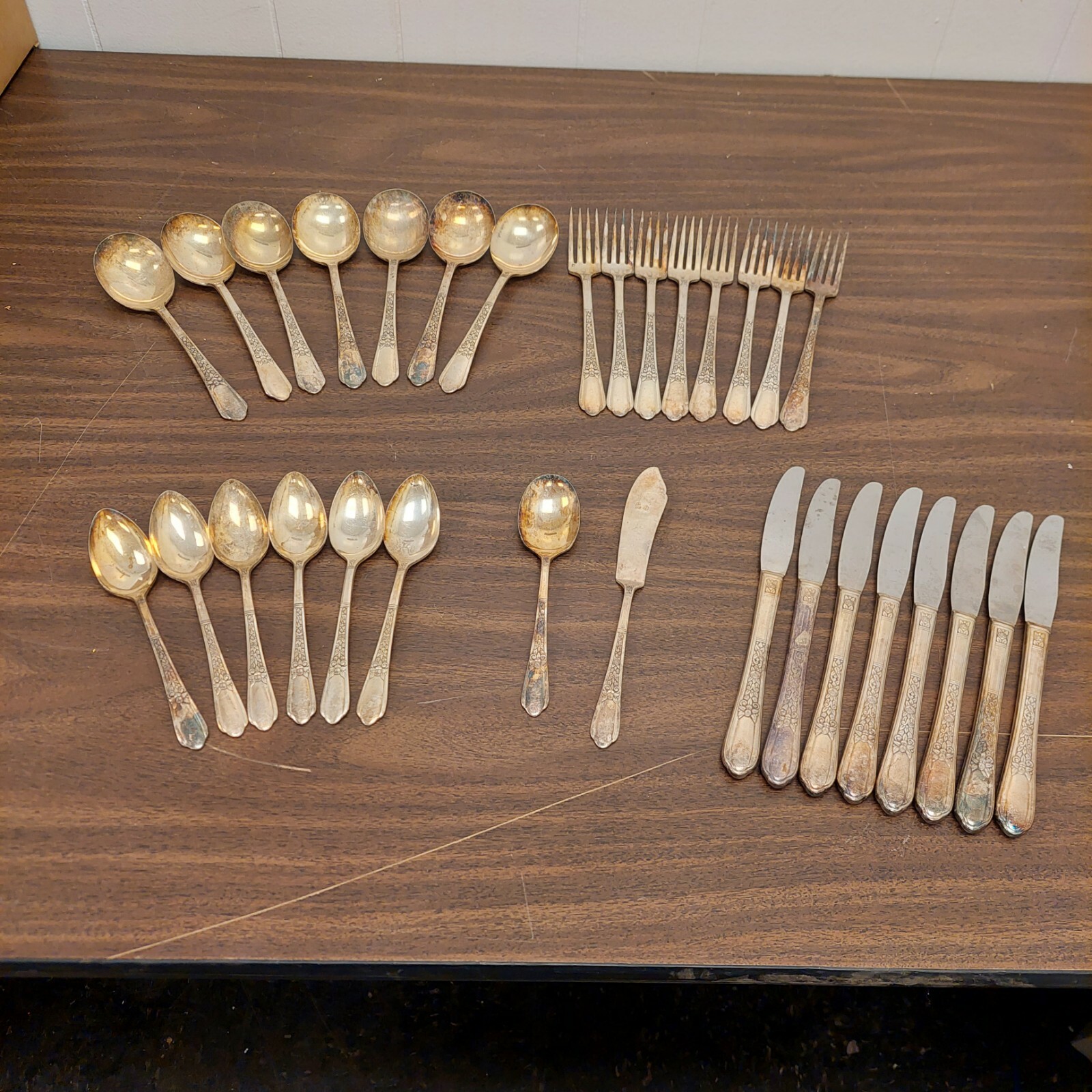 Vintage Simeon L & George H Rogers A1 X Oneida Silverware Flatware 31 PCS