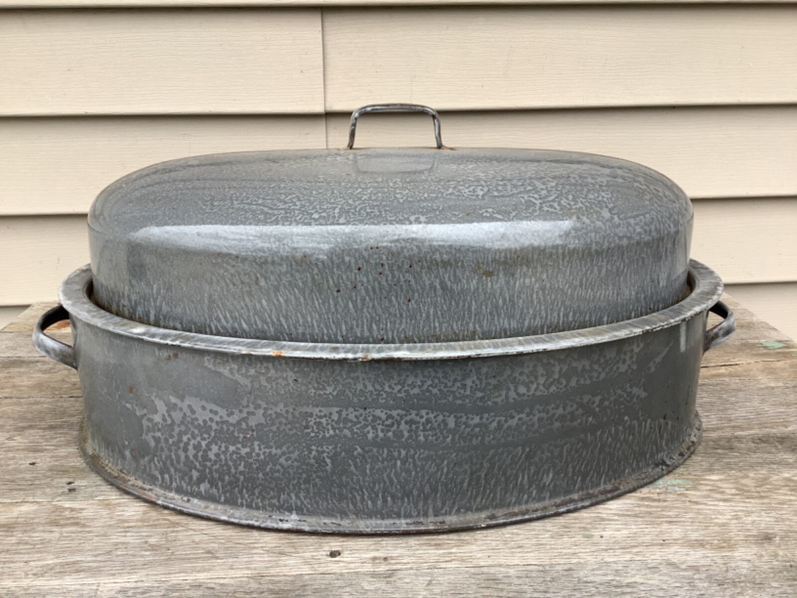 Vintage Gray Graniteware Roasting Pan 18″ x 10″ with Lid