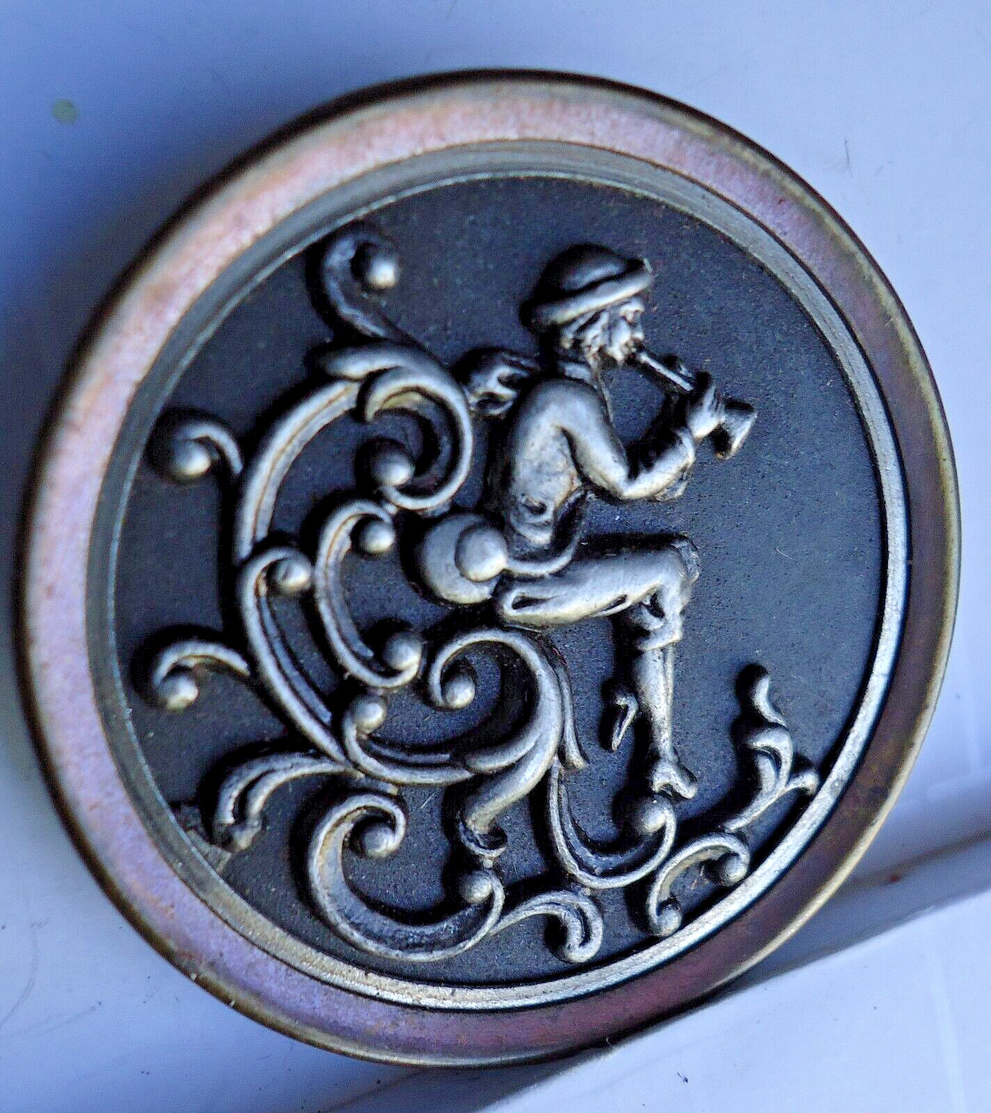 Antique Lg. Picture Sewing Button / Pan , 38mm