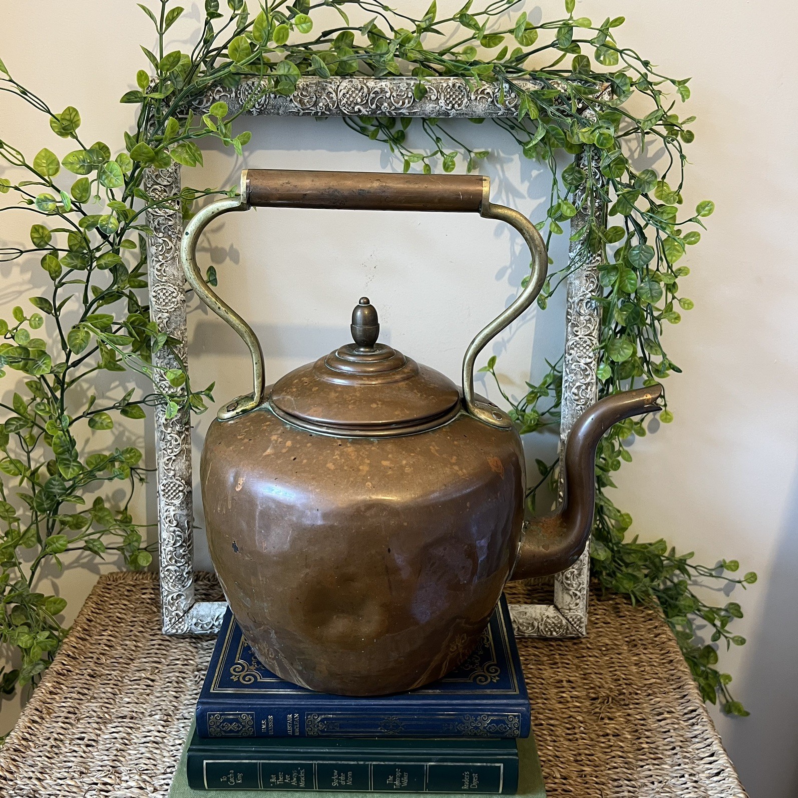 Vintage Antique Copper Kettle Large Decorative Fireside Brass Handle Rustic