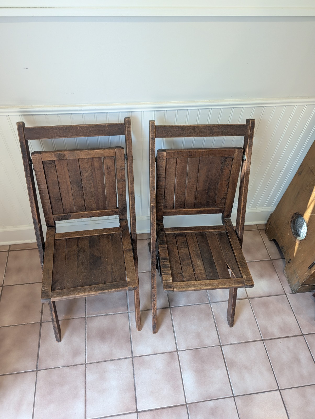 2 Wooden Slat Folding Chairs Vintage Antique SIMMONS – Made In USA