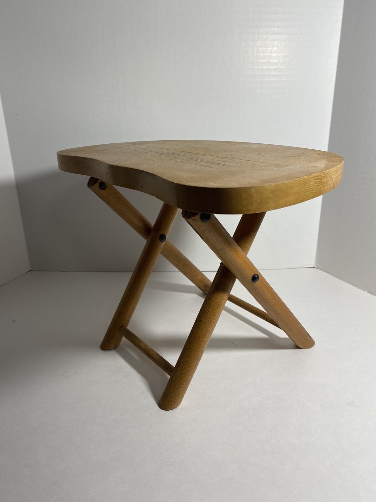 Vtg NEVCO Fold ‘N Carry Wooden Stool Collapsible Yugoslavia Farmhouse Country