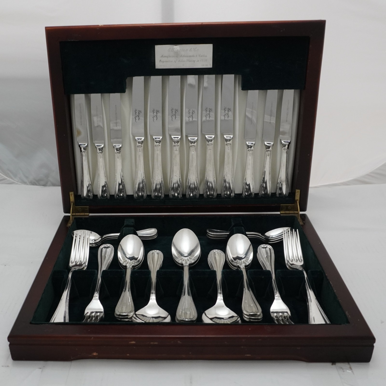 FRENCH LEAF Pattern Elkington & Co Silver Service 44 Piece Canteen of Cutlery