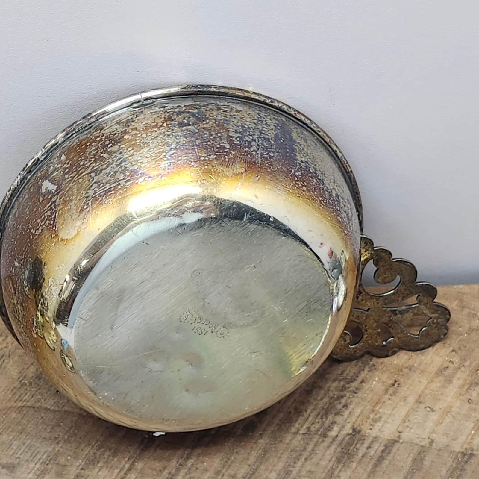 Rogers Silverplate Wine Taster Tastevin – Ornate Pierced Handle
