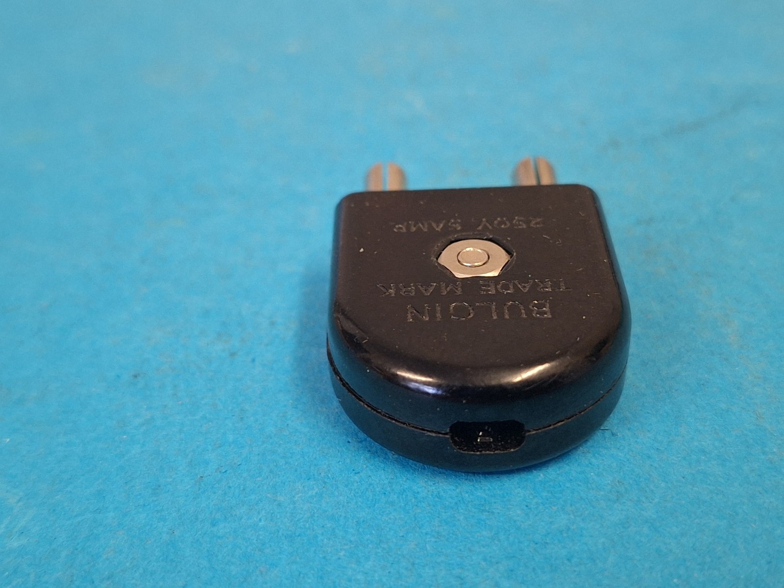 Mains Plug ~ 2 Pin 5 Amp Flat Plug ~ Brown ~ Bulgin UK ~ Top cable entry