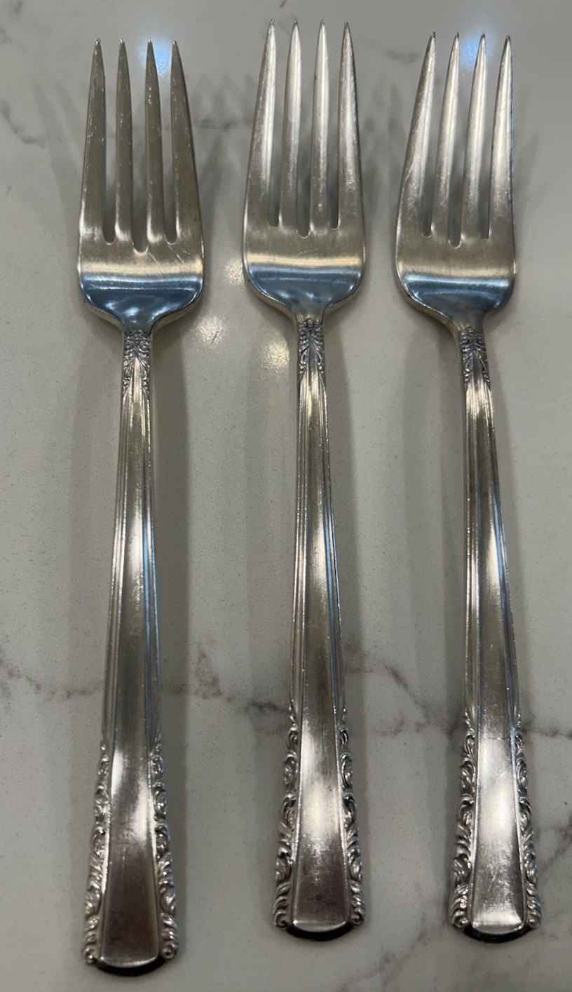 Vtg Set Of 3 Holmes & Edwards May Queen Salad Forks 6.5” Silverplate Inlaid IS