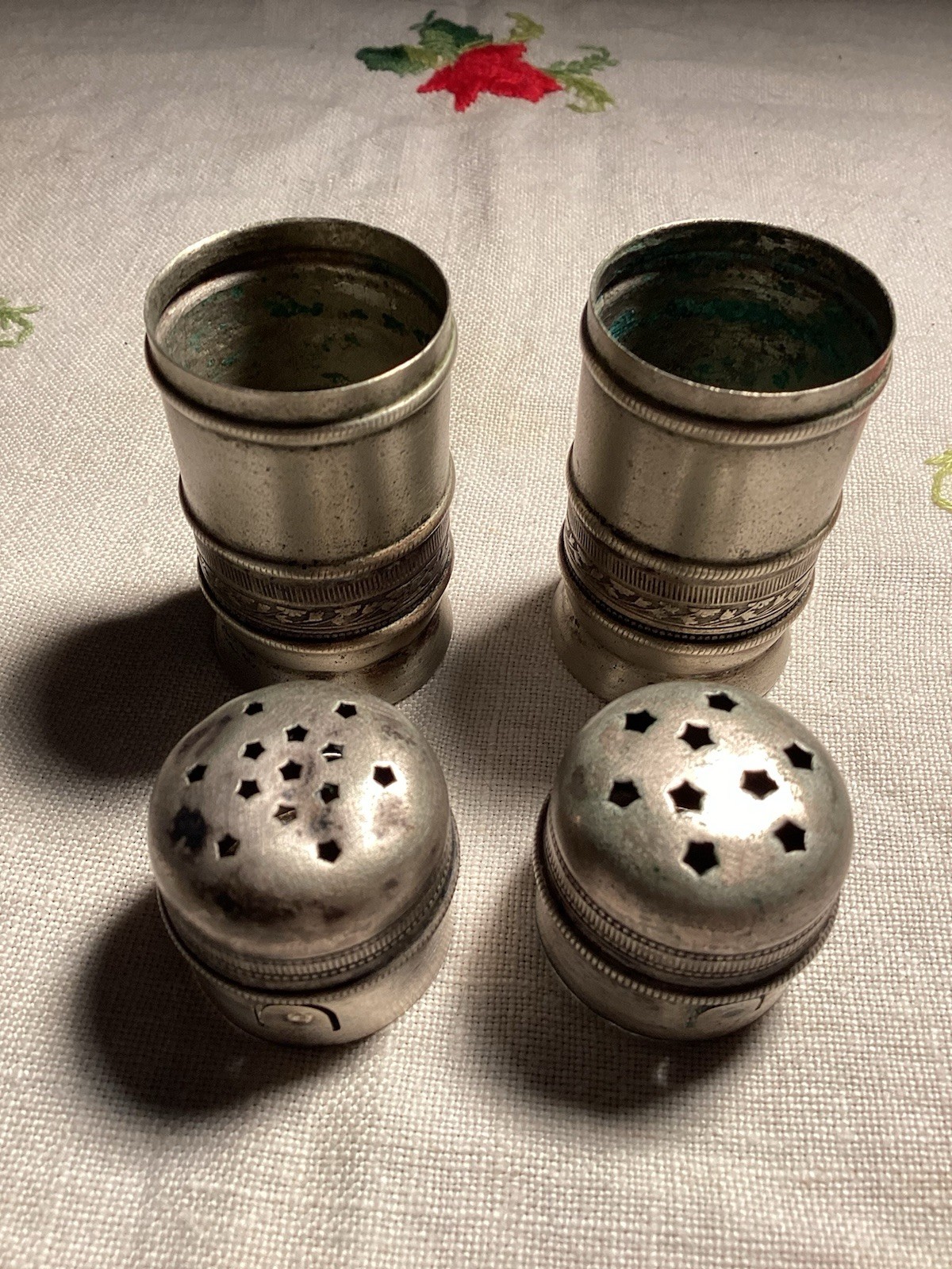 Vintage Gorham Silver / M.B. Co. Silver Plated Salt&Pepper Shaker Set Pre-Owned