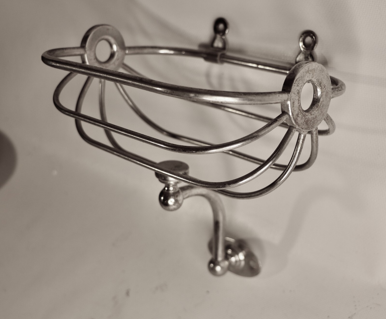 ANTIQUE BRASSCRAFTERS WALL MOUNT SPONGE HOLDER NICKEL OVER BRASS