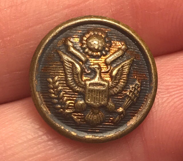 Military eagle vintage antique distressed metal button #484
