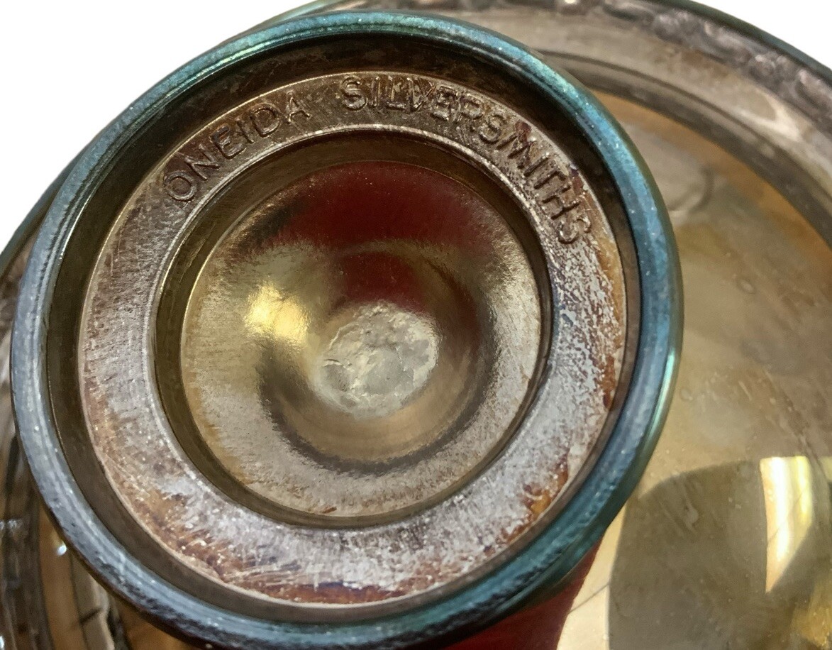 ANTIQUE SILVER PLATE CANDY DISH – ONEIDA SILVERSMITHS 7”HX3.5″D
