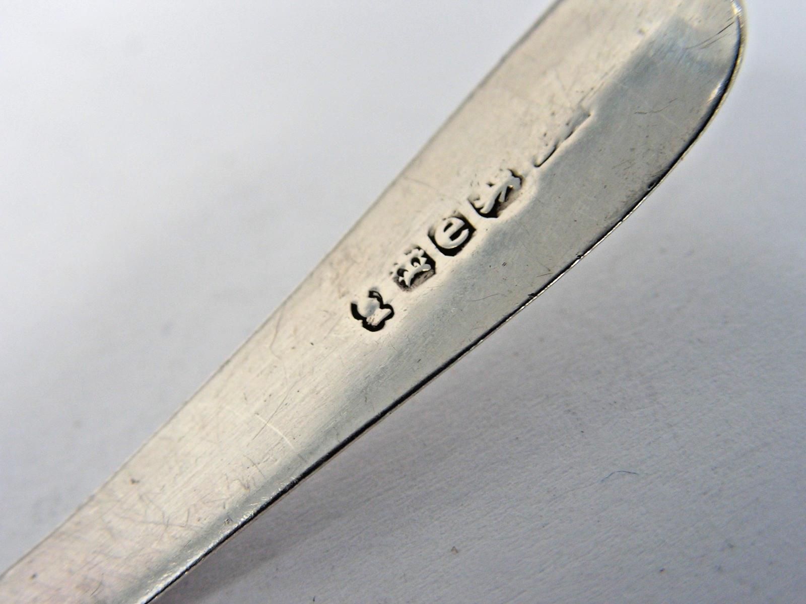 ANTIQUE GEORGIAN SOLID STERLING SILVER TEA CADDY SPOON 1828 SHEFFIELD