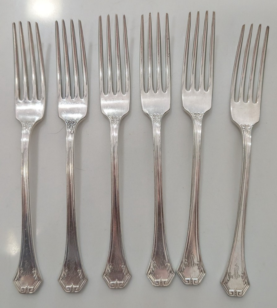 SET 6 LUNCHEON FORKS! Vintage REED & BARTON silverplate: POMPEIAN pattern LOVELY