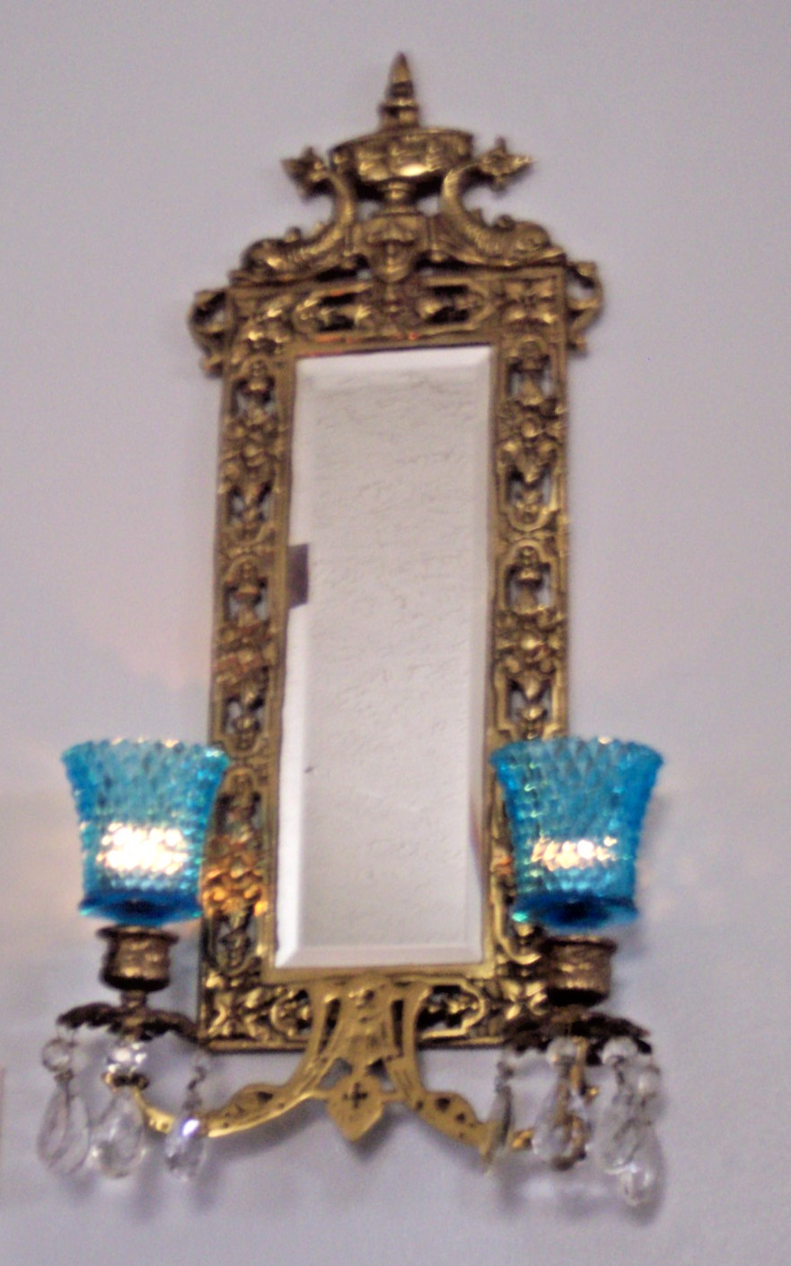Vtg Brass Beveled Mirror Votive Candle Parlor Sconce w/Cut-Glass Prisms 21″ Tall