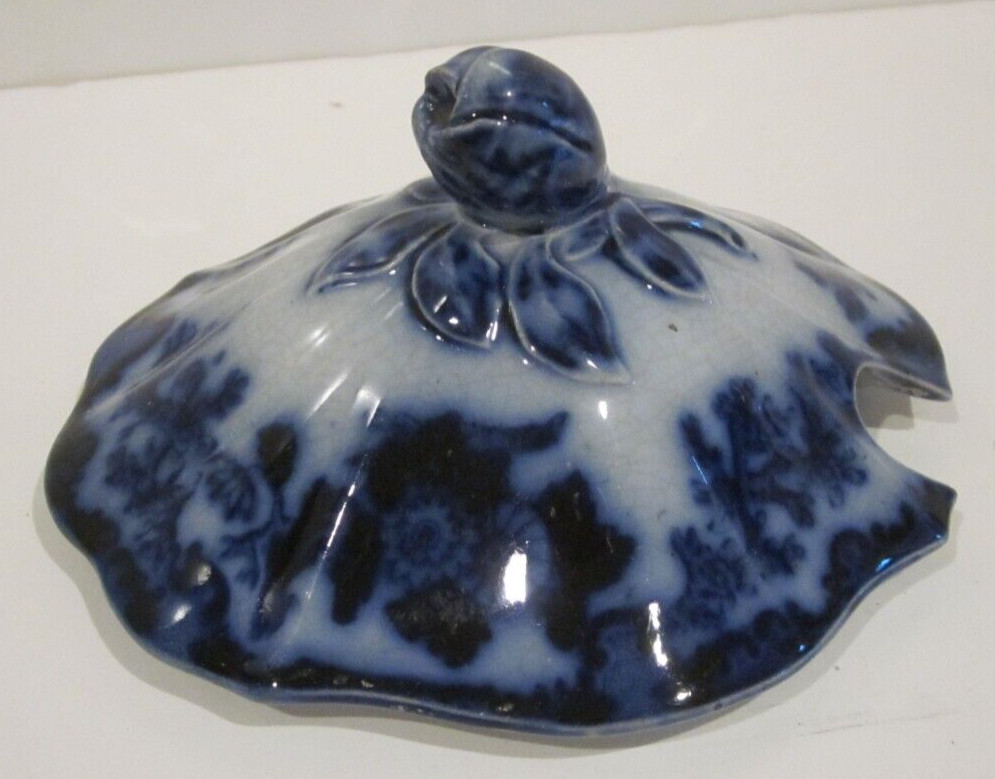 ANTIQUE FLOW BLUE SCINDE PATTERN SMALL TUREEN & COVER 4.5″ X 8.5″ WIDE 1840’S